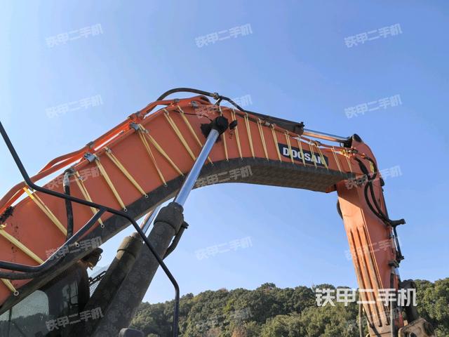 大臂整體?右側(cè)（工作和回轉(zhuǎn)裝置）