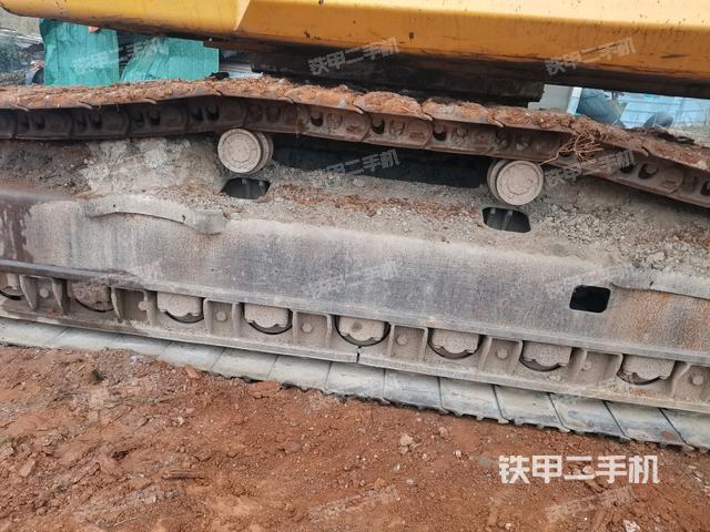 右側(cè)履帶整體（行走機構(gòu)）