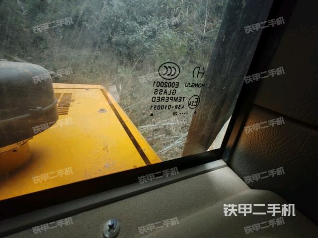 后窗玻璃角標(biāo)（駕駛室部分）