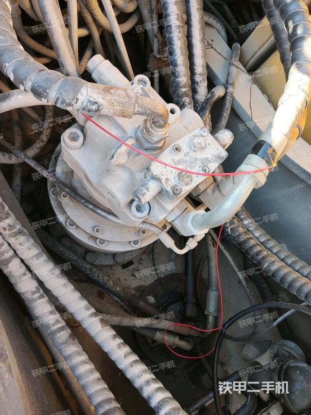 回轉(zhuǎn)馬達（上車部件）