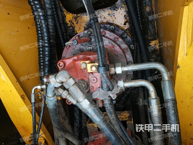 回轉(zhuǎn)馬達（上車部件）