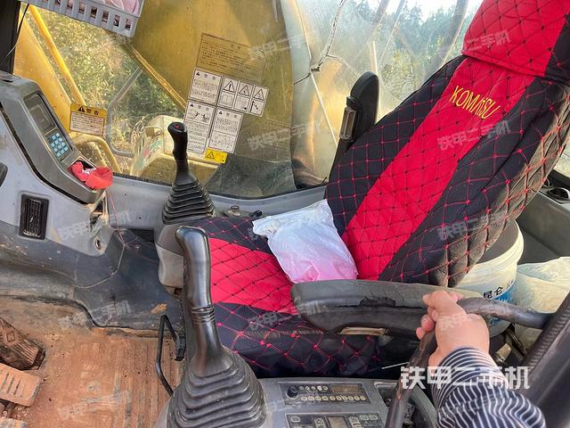 駕駛室整體（整機(jī)外觀）