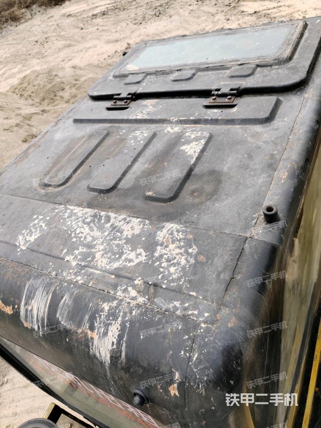 駕駛室頂部俯視（上車部件）