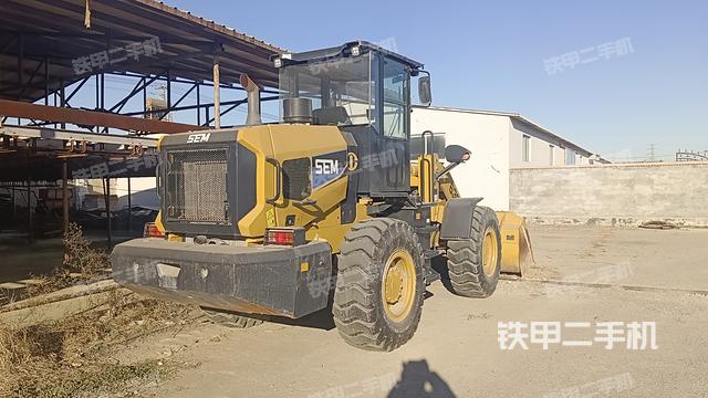 整機(jī)右后45°（整機(jī)外觀及大件）