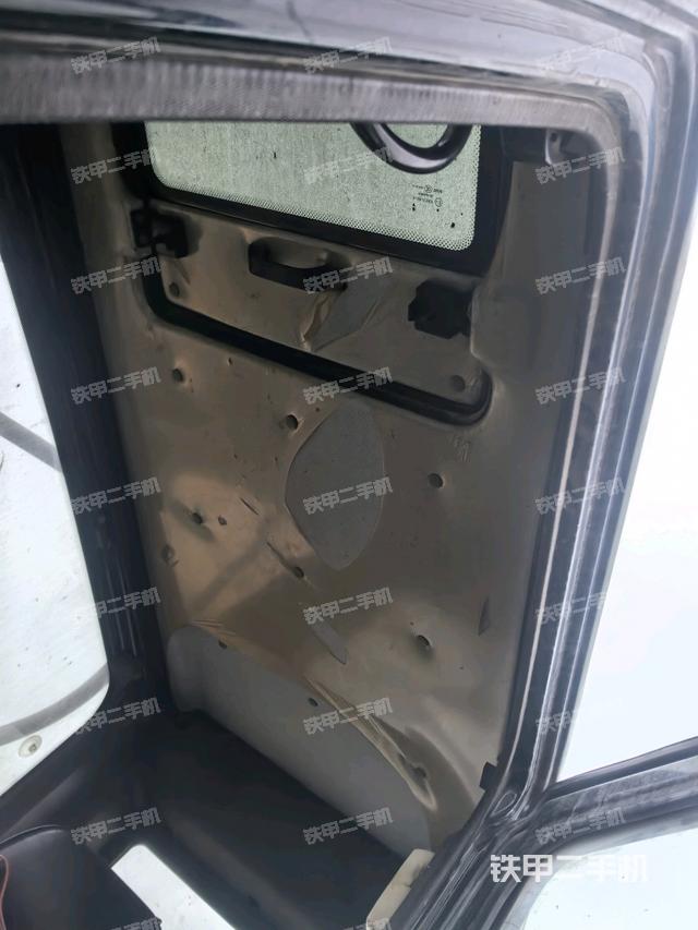 頂棚整體（駕駛室部分）