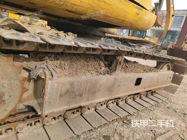 左侧履带整体 （行走机构）