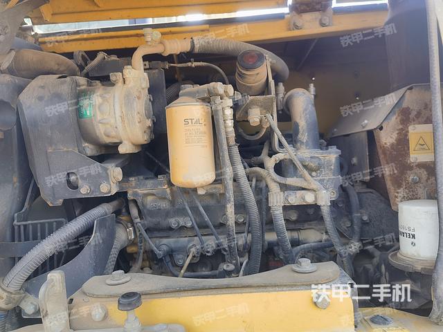 發(fā)動(dòng)機(jī)整體俯視（整機(jī)外觀）