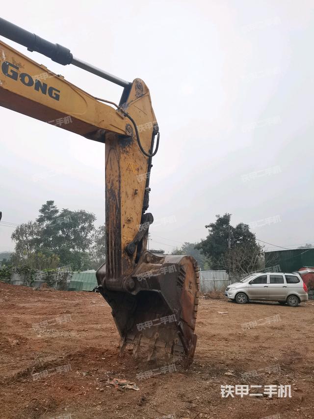 小臂整體右前（工作和回轉(zhuǎn)裝置）