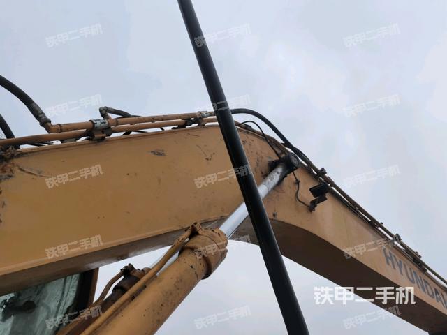 大臂整体 右侧（工作和回转装置）