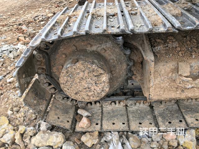 左驅(qū)動輪（行走機(jī)構(gòu)）