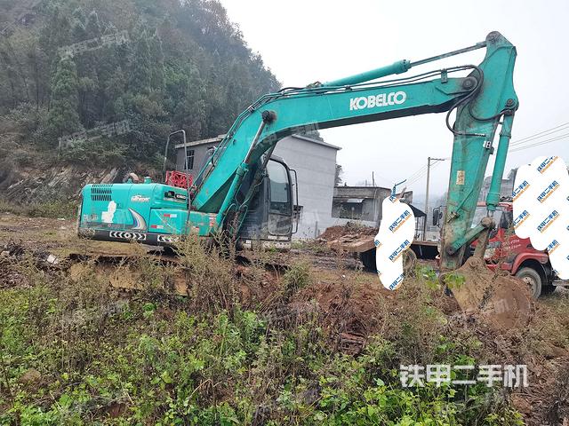 右前45(整機(jī)外觀) 右前45(整機(jī)外觀)