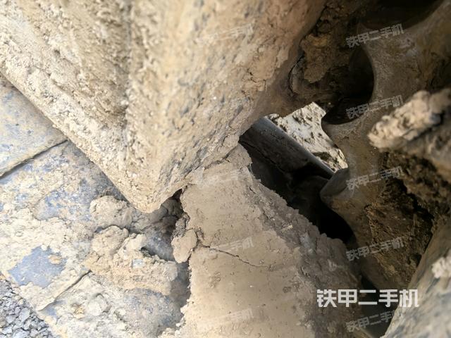 左驅(qū)動(dòng)輪（行走機(jī)構(gòu)）