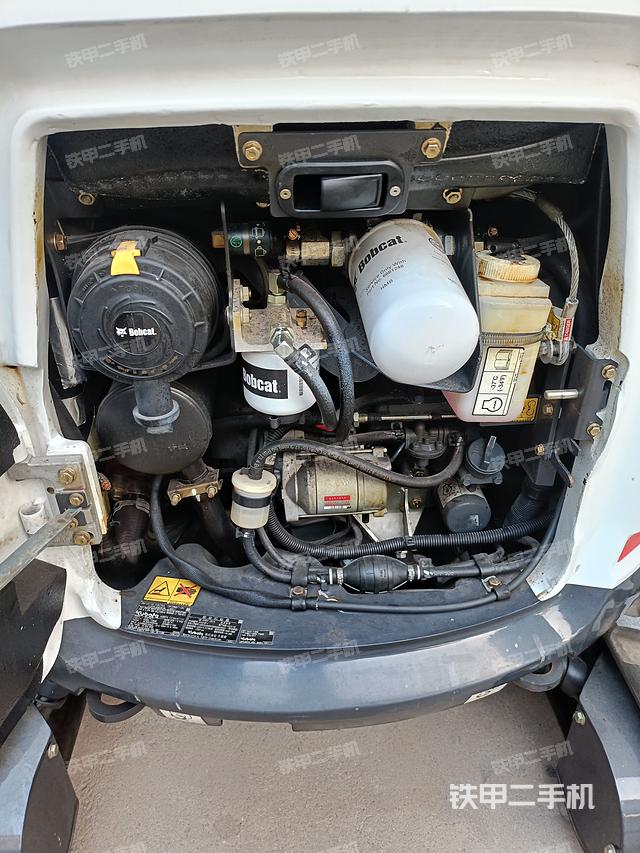 发动机整体俯视（整机外观）