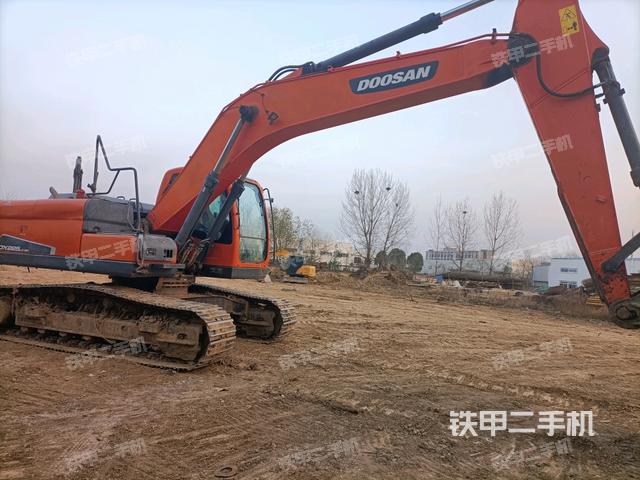 右前45(整機外觀) 右前45(整機外觀)
