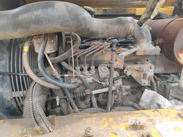 发动机室（上车部件）