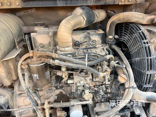 發(fā)動(dòng)機(jī)整體俯視（整機(jī)外觀）