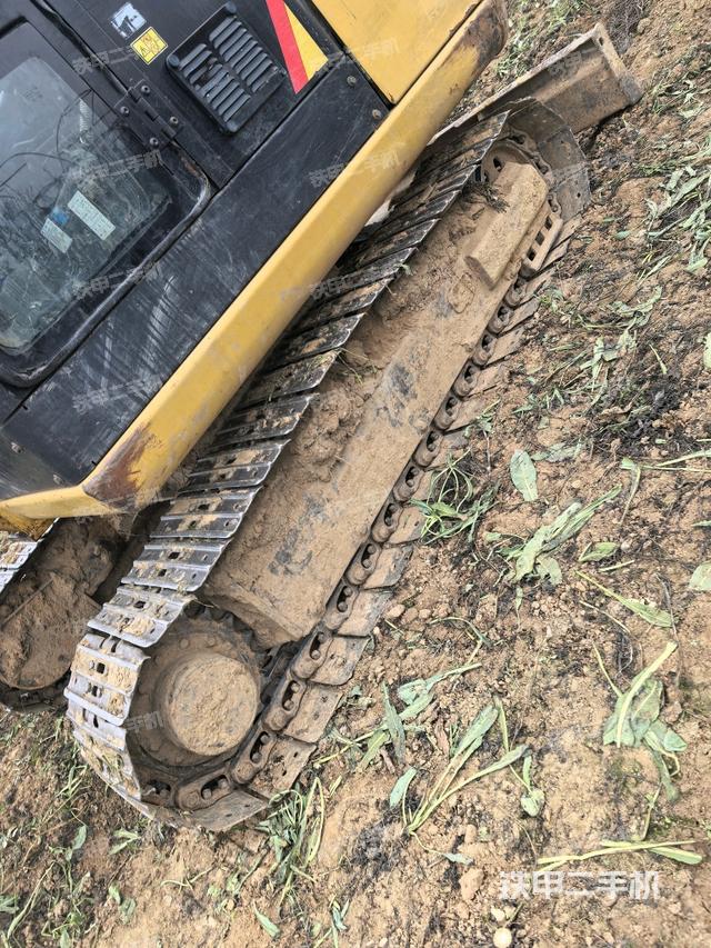 左側(cè)履帶整體?(行走機(jī)構(gòu)) 左側(cè)履帶整體?(行走機(jī)構(gòu))