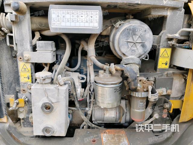 發(fā)動機(jī)室(上車部件) 發(fā)動機(jī)室(上車部件)