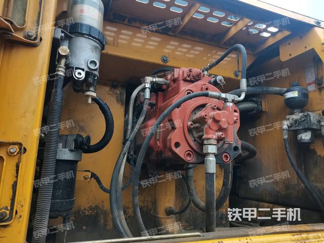 液壓泵斜45?左（大件艙室）