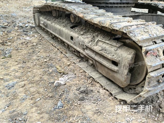 右側(cè)行走馬達蓋板（行走機構(gòu)）