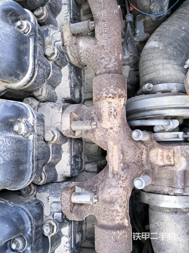 氣門室蓋螺絲特寫（上車部件）