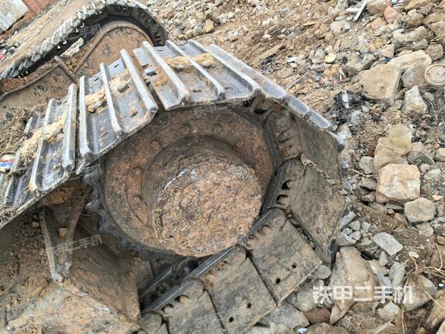 右導(dǎo)向輪（行走機(jī)構(gòu)）