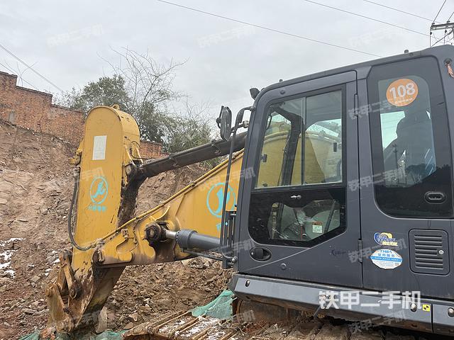 驾驶室整体（整机外观）