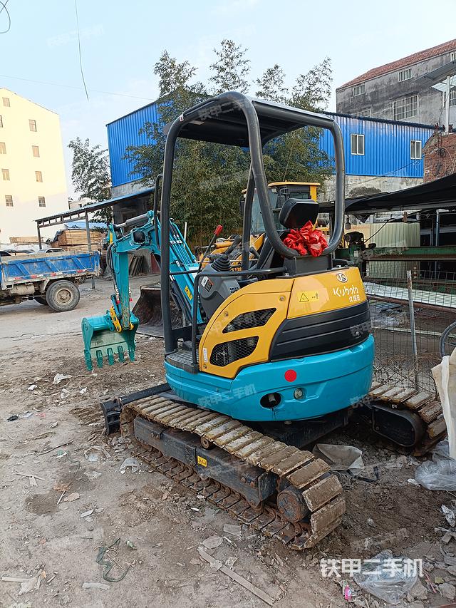 驾驶室整体（整机外观）