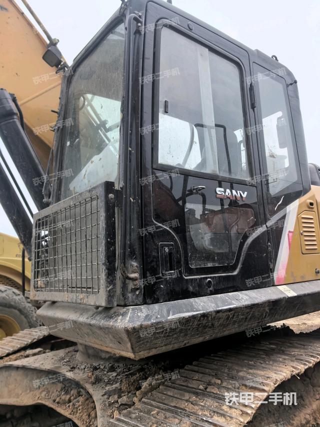 駕駛室左后45度（駕駛室部分）