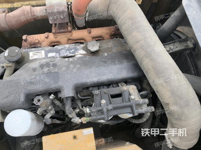 氣門室蓋螺絲特寫（上車部件）