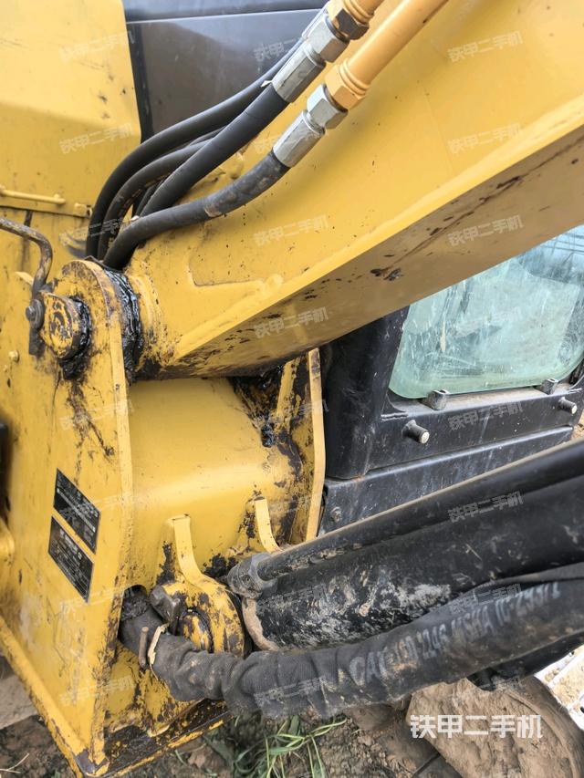 大臂根部?斜(工作和回轉(zhuǎn)裝置) 大臂根部?斜(工作和回轉(zhuǎn)裝置)