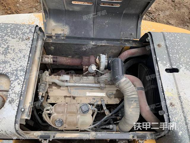 發(fā)動(dòng)機(jī)整體俯視(整機(jī)外觀) 發(fā)動(dòng)機(jī)整體俯視(整機(jī)外觀)