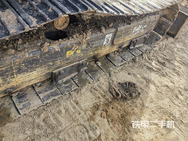 单侧履带整体（整机外观）