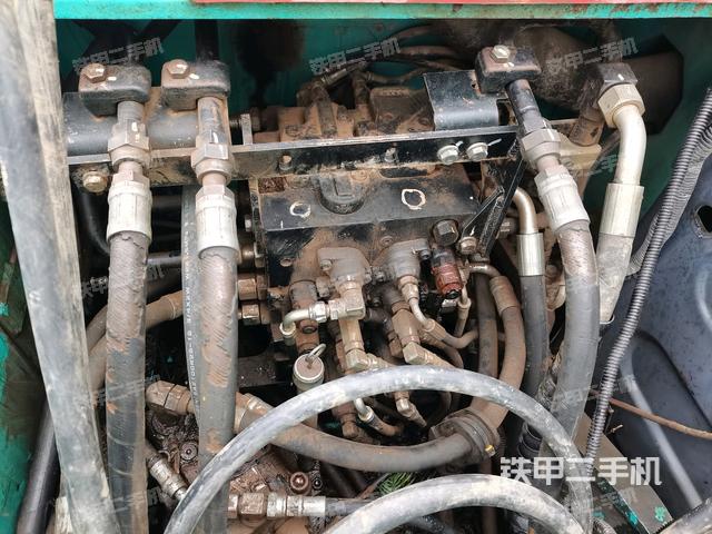 分配閥(上車(chē)部件) 分配閥(上車(chē)部件)