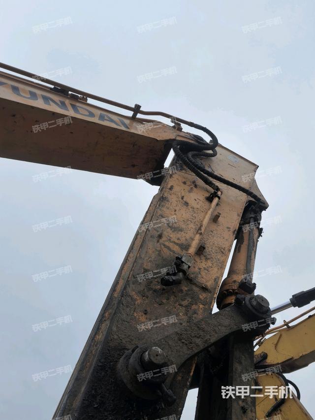 小臂整体右前（工作和回转装置）