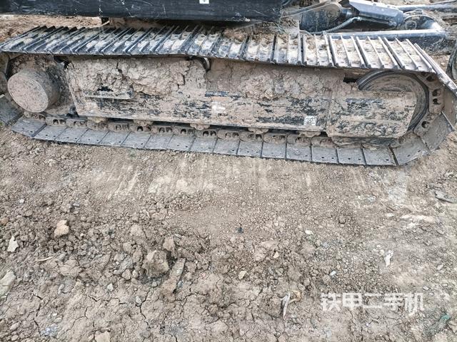 右側(cè)履帶整體?（行走機構(gòu)）