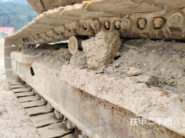 左側(cè)行走馬達(dá)蓋板（行走機(jī)構(gòu)）