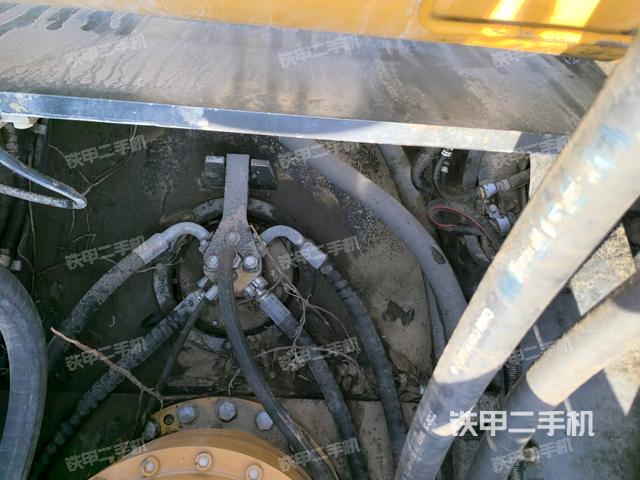 中央回轉(zhuǎn)接頭特寫(上車部件) 中央回轉(zhuǎn)接頭特寫(上車部件)