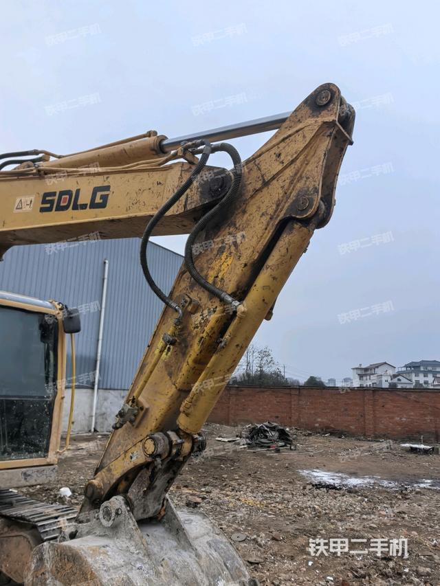 小臂整體右前（工作和回轉(zhuǎn)裝置）