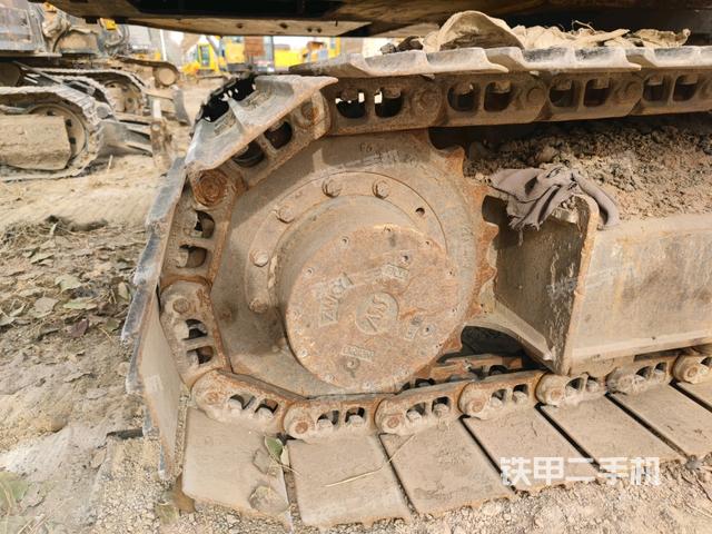 左驱动轮（行走机构）