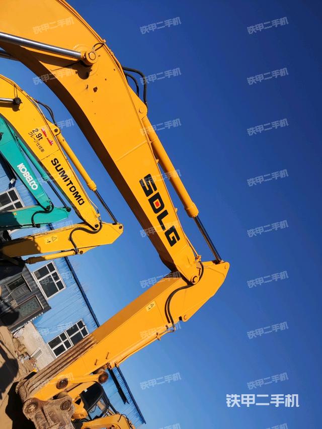 大臂整體?右側(cè)（工作和回轉(zhuǎn)裝置）