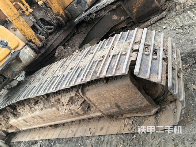 左侧履带整体 （行走机构）