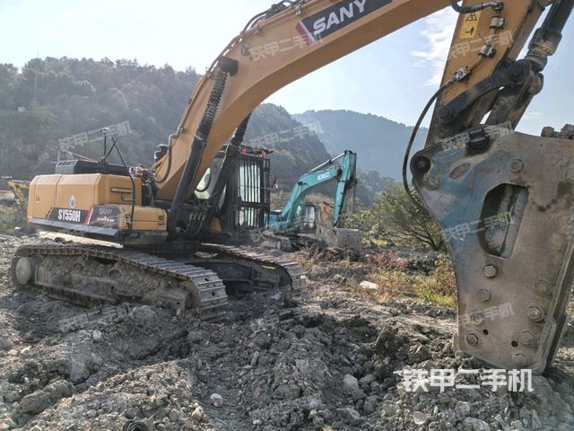 右前45(整機(jī)外觀) 右前45(整機(jī)外觀)