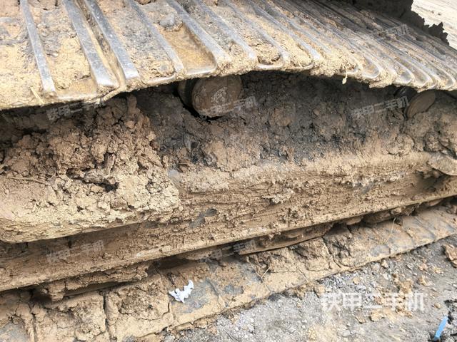 左側(cè)履帶整體?（行走機(jī)構(gòu)）