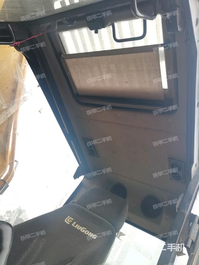 頂棚整體（駕駛室部分）