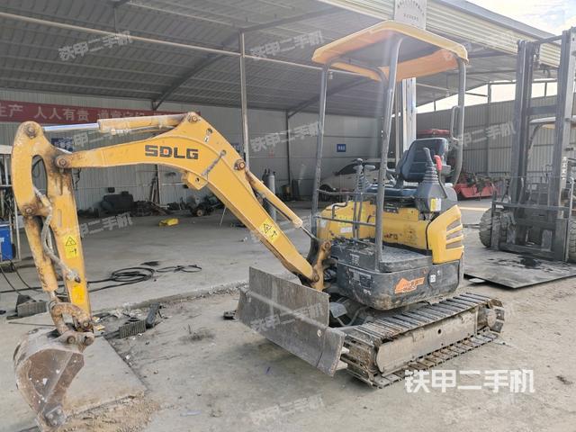 右前45(整機(jī)外觀) 右前45(整機(jī)外觀)