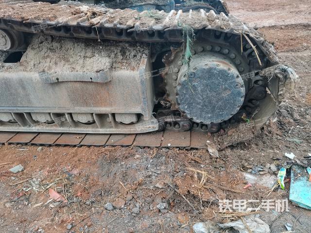 右導向輪（行走機構(gòu)）