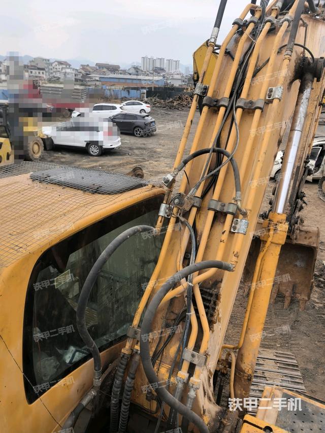 大臂背部俯视（工作和回转装置）