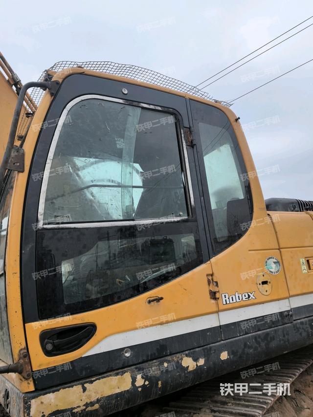 驾驶室正侧（驾驶室部分）