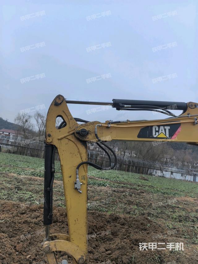 小臂整體右前(工作和回轉(zhuǎn)裝置) 小臂整體右前(工作和回轉(zhuǎn)裝置)